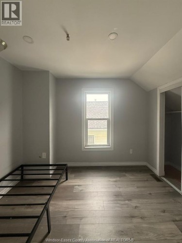 688 CAMPBELL , Windsor, Ontario N9B 2H7 4