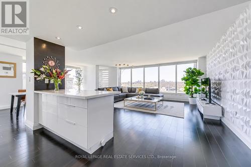 1607 - 2045 Lake Shore Boulevard W, Toronto, ON 