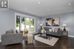 Living Room with picture window - 