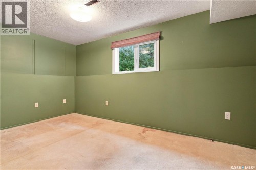 302 Nemeiben Road, Saskatoon, SK 