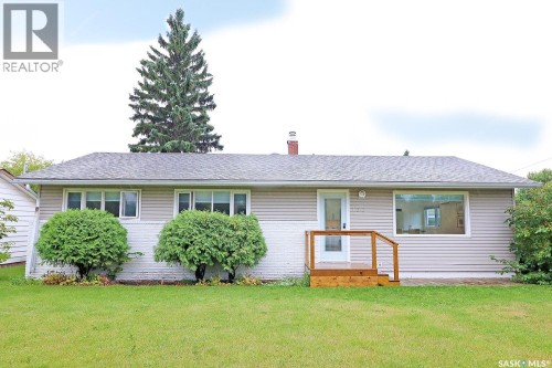 132 King STREET W  Yorkton, SK S3N 0V2