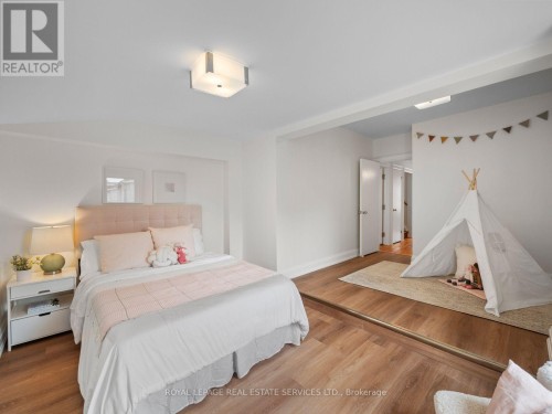 554 Runnymede Road, Toronto, ON 
