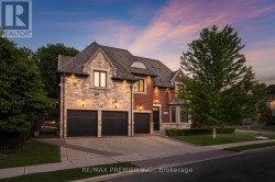35 NORMANDALE CRESCENT  Toronto, ON M2P 1M7