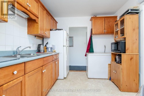 727 Frederick Street, Kitchener, ON 