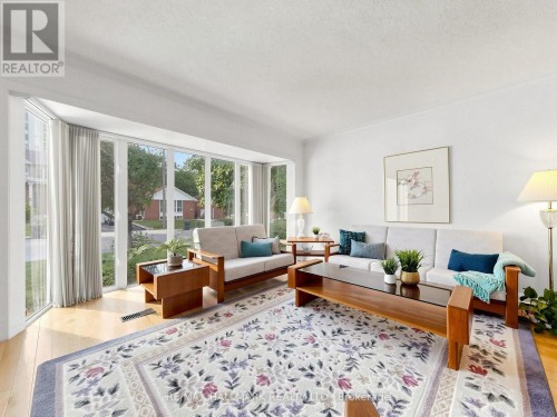20 Elfreda Boulevard, Toronto, ON 