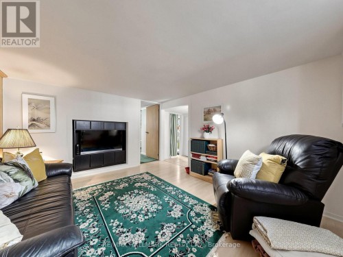 20 Elfreda Boulevard, Toronto, ON 