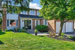 1398 HAYES STREET  Ottawa, ON K1E 3M3