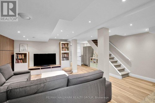 174 Compton Avenue, Ottawa, ON 