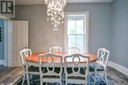 DINING ROOM - 