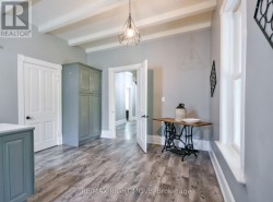 KITCHEN - 