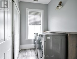 LAUNDRY - 
