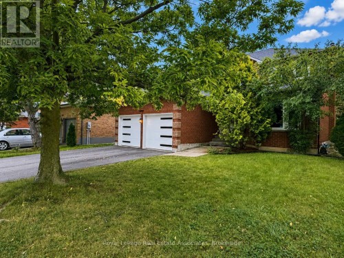 2551 WYNTEN WAY , Oakville, Ontario L6J 7K5 3