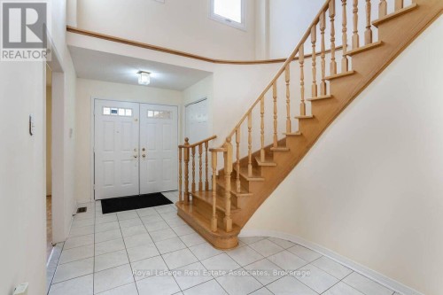 2551 WYNTEN WAY , Oakville, Ontario L6J 7K5 4