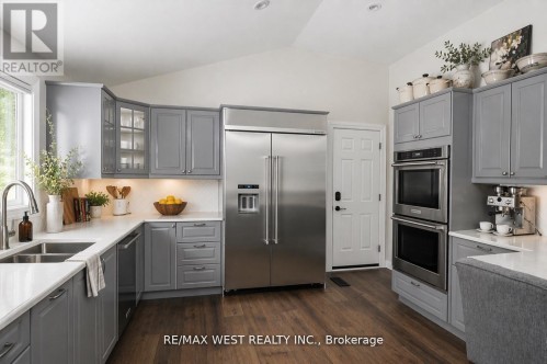 26 Hostein Drive, Hamilton, ON 