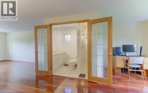 Lovely 3 piece bathroom with shower - 238 Mcgarry Drive, Kitchener, ON 