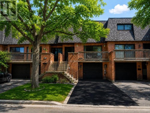 16 - 72 ASHGLEN WAY  Markham, ON L3R 3A7
