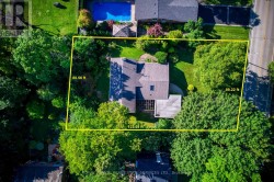 130 SOLINGATE DRIVE Oakville, ON L6L 3S7