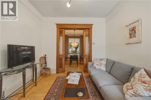 42 Nightingale Street, Hamilton, ON 