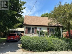 8 STERLING Street  Brantford, ON N3T 4B1