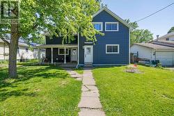 54 CHESTNUT STREET E  St. Catharines, ON L2T 1H1