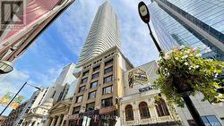 1701 - 197 YONGE ST STREET  Toronto, ON M5B 0C1