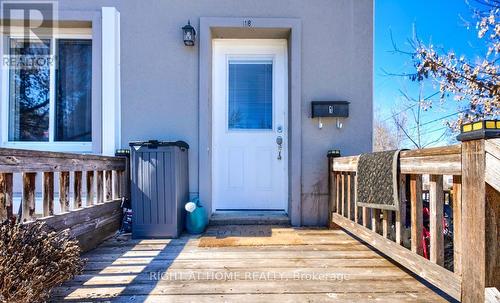 1 - 18 EWING STREET , Halton Hills, Ontario L7G 2P7 2