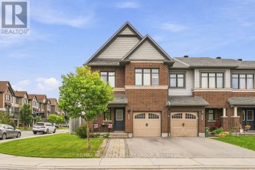 450 BRETTONWOOD RIDGE  Ottawa, ON K2T 0L1