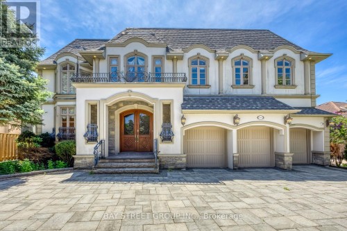 56 WINCHESTER LANE  Richmond Hill, ON L4C 6Y7