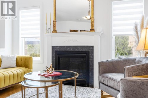 Gas Fireplace - 3119 Hedges Drive, Burlington, ON 