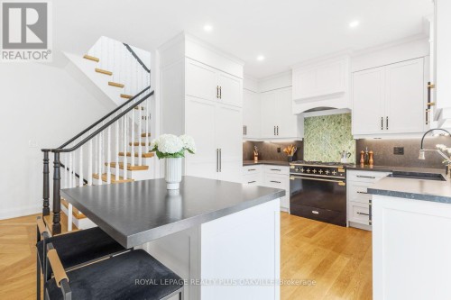 Kitchen Island with Breakfast Bar - 3119 Hedges Drive, Burlington, ON 