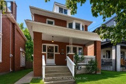226 OTTAWA STREET S  Hamilton, ON L8K 2E8