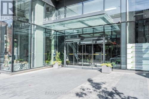 716 - 158 FRONT STREET E , Toronto, Ontario M5A 1E5 2