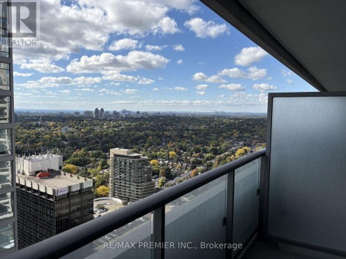 3105 - 2221 YONGE STREET , Toronto, Ontario M4S 0B8 5