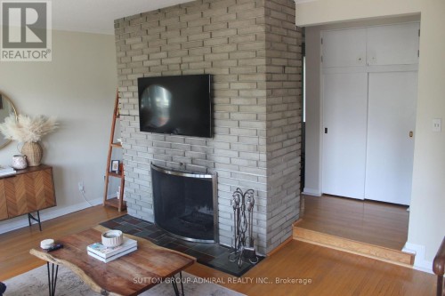49 Talbot Road, Toronto, ON 