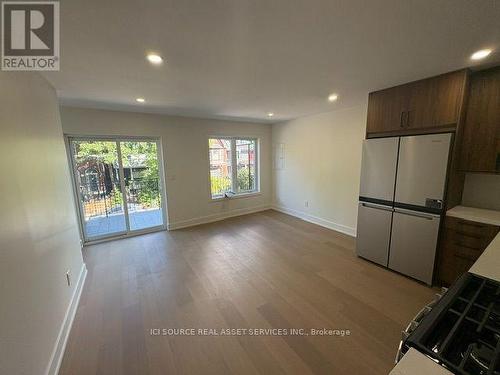 2 - 150 BRUNSWICK AVENUE , Toronto, Ontario M5S 2M2 3