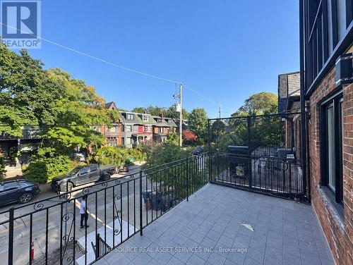2 - 150 BRUNSWICK AVENUE , Toronto, Ontario M5S 2M2 5