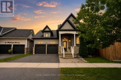 3 MAPLE CROWN TERRACE Barrie, ON L4M 7H3