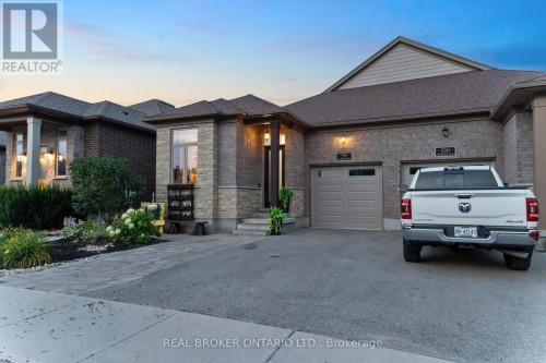 98 WOODBERRY CRESCENT  Woolwich, ON N3B 3L1