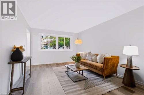 121 University Avenue E Unit# 102, Waterloo, ON 