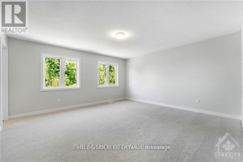 89 Hackamore Crescent, Ottawa, ON 