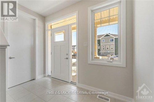 89 Hackamore Crescent, Ottawa, ON 