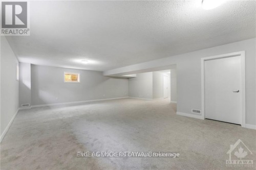 89 Hackamore Crescent, Ottawa, ON 