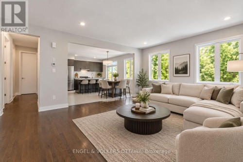 89 Hackamore Crescent, Ottawa, ON 