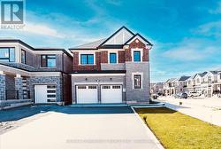 1483 MOCKINGBIRD SQUARE Pickering, ON L1X 0N8
