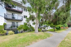 #403-859 Carrie St  Esquimalt, BC V9A 5R5