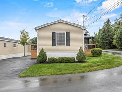 37 Third Street Lucasville, NS B4B 1R1