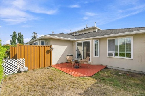 #4-6211 Blueback Rd, Nanaimo, BC 