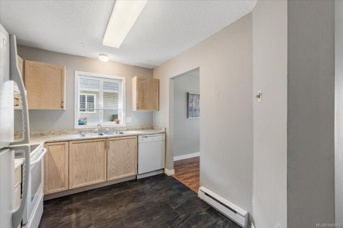 #4-6211 Blueback Rd, Nanaimo, BC 