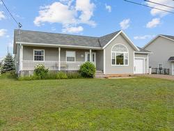 27 Doiron Drive  Charlottetown, PE C1E 0A7