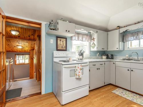 37 Pleasant Street, Yarmouth, NS 